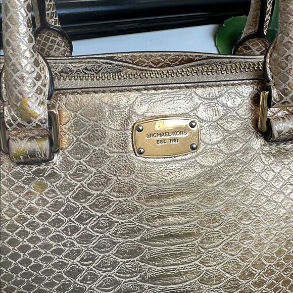 Michael kors genuine leather embossed satchel shoulder crossbody handbag purse - Picture 5 of 14